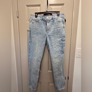 Express Women's Light Blue Straight Jeans